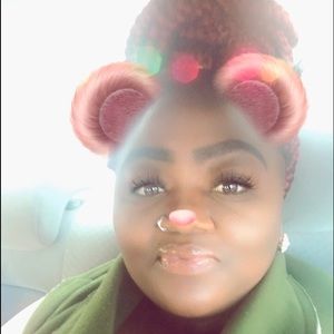 Meet your Posher, Antinia